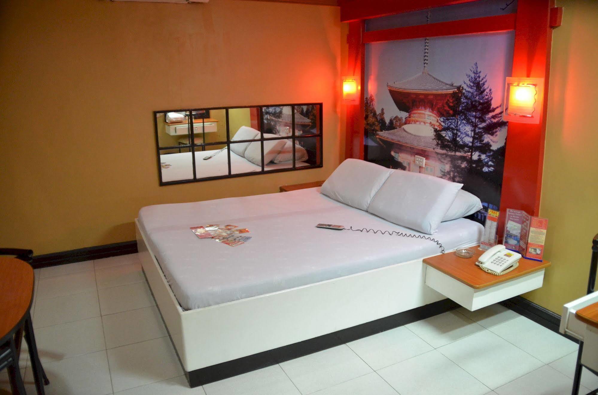 Hotel Sogo Edsa Caloocan Exteriér fotografie