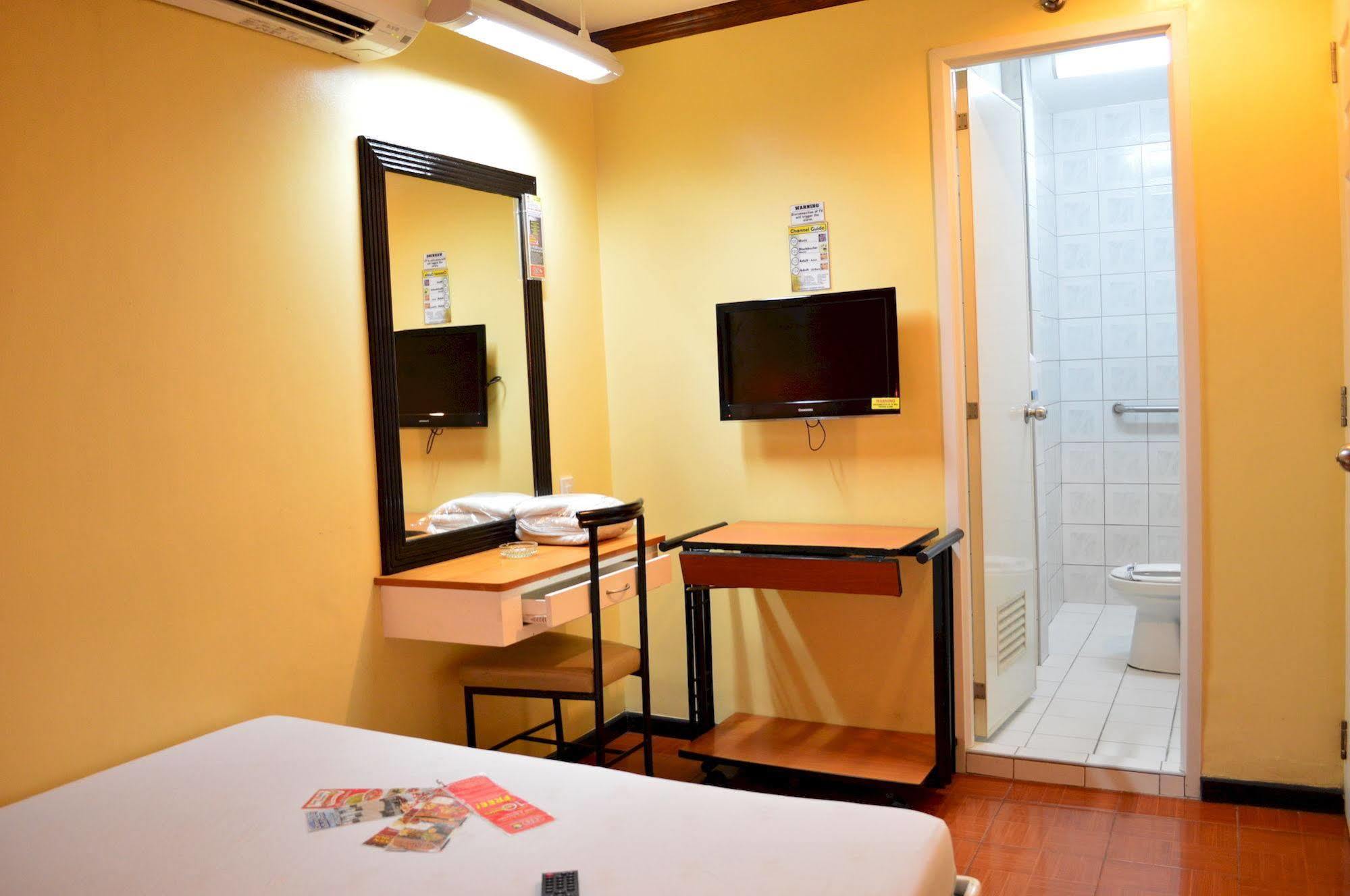 Hotel Sogo Edsa Caloocan Exteriér fotografie