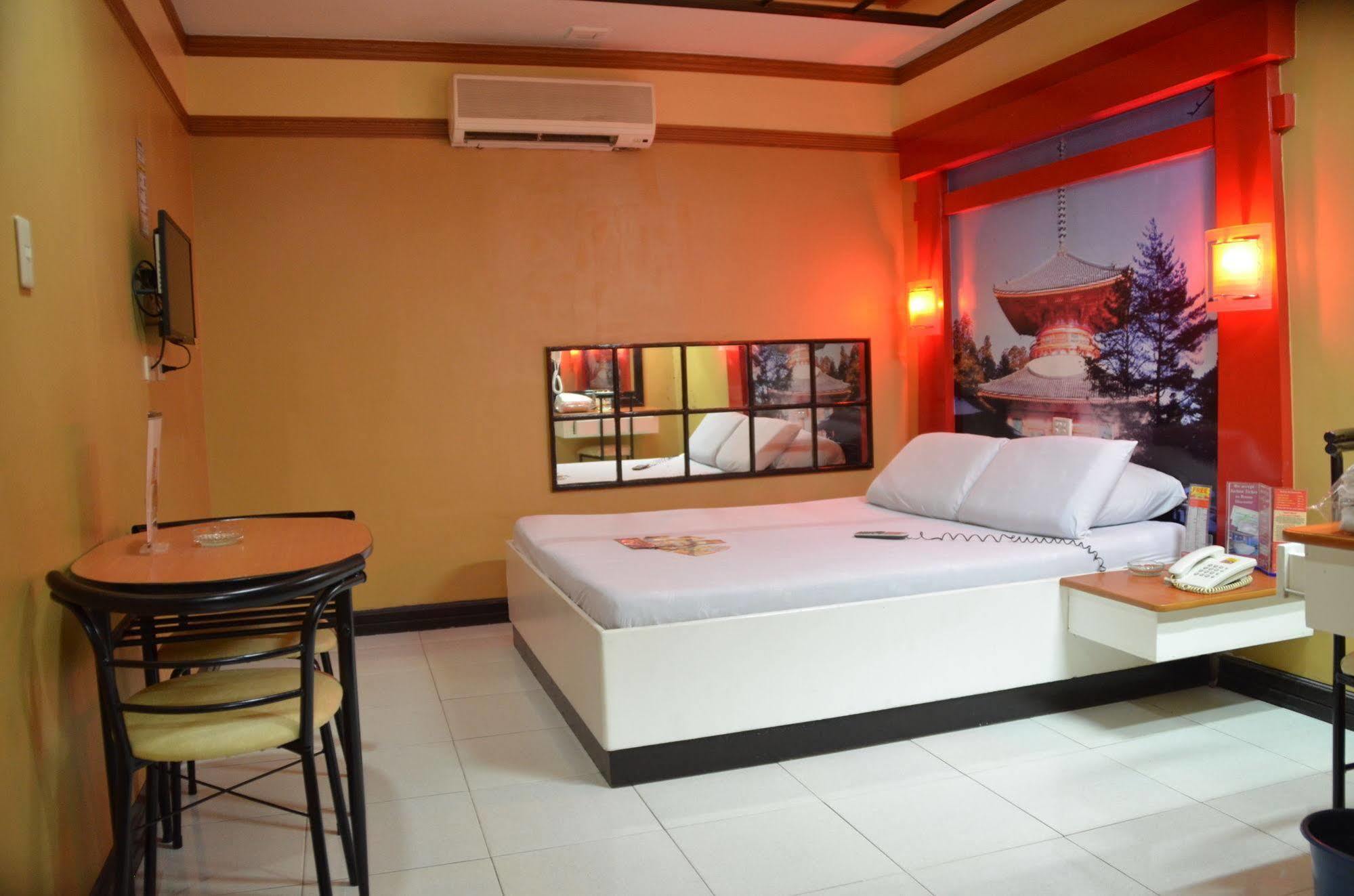 Hotel Sogo Edsa Caloocan Exteriér fotografie